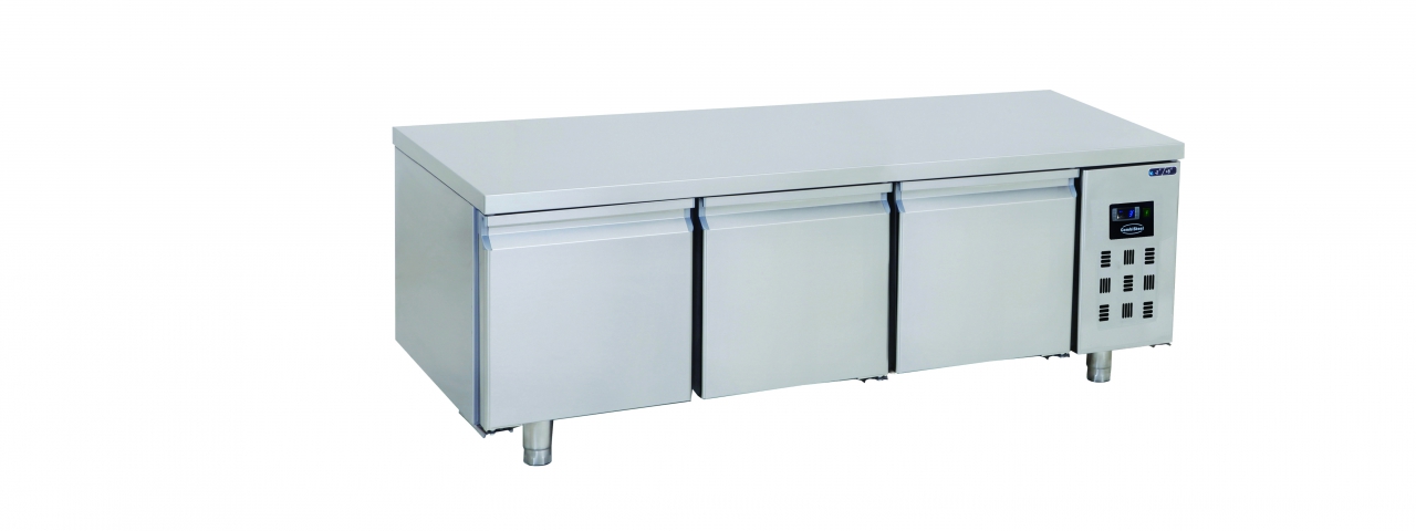 Koelwerkbank 600 Hoog 3 Deuren Koelwerkbank 600 Hoog 3 Deuren