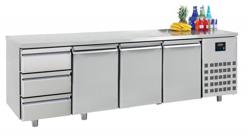 700 Koelwerkbank 3 Deuren 3 Laden 700 Koelwerkbank 3 Deuren 3 Laden