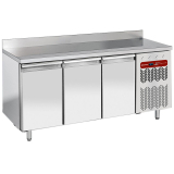 Wand  Koeltafel, Geventileerd, 3 Deuren EN 600x400, 550 Liter